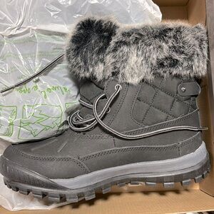 Bear Paw boots size 8 waterproof